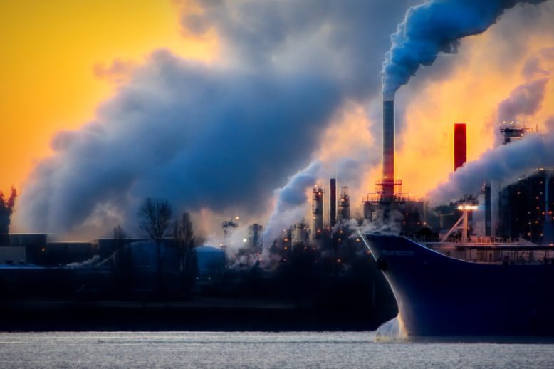 humo de fábricas, embarcaciones, vehículos atentan contra la sustentabilidad y producen calentamiento global 